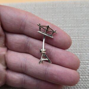 Sterling Silver Easel Art Unique Pin Brooch A5752